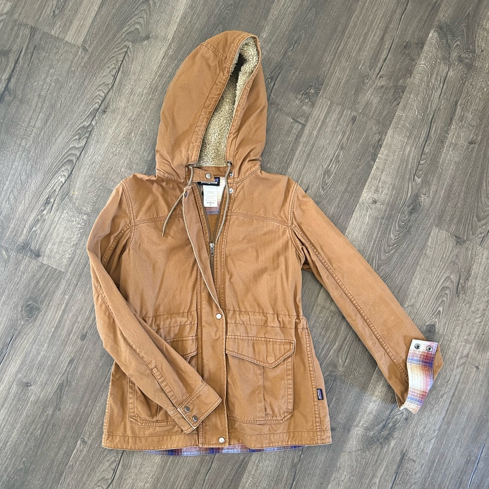 Patagonia canvas jacket medium